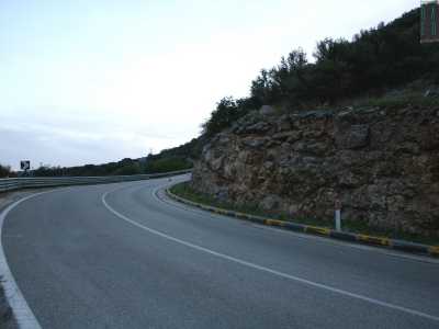 Per raggiungere la cima del Monte bisogna imboccare l�uscita Monopoli-Alberobello e arrivare dopo 7 chilometri in contrada Gorgofreddo